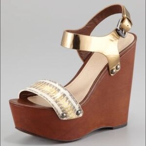 Vera Wang Purple Label Jamaya snake wedge size 7